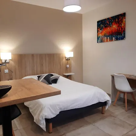 Le Logis De Bérianne Appart hôtel 3*